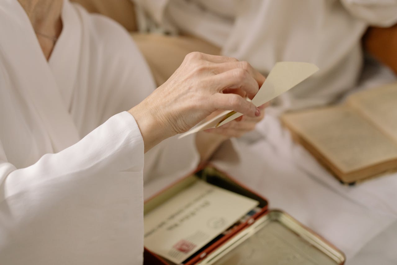 To write a memoir that resonates, focus on authenticity by sharing your personal experiences with honesty and emotional depth.